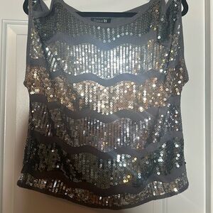 Grey Large sequence top